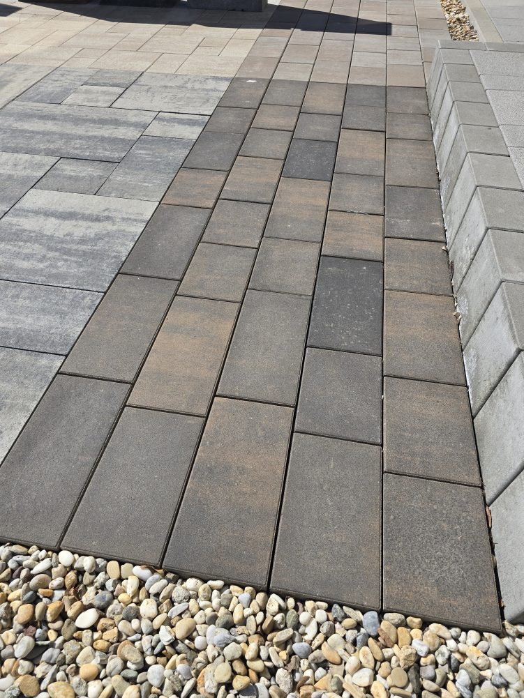 PROMENADA MIDI – kalcyt brazowy