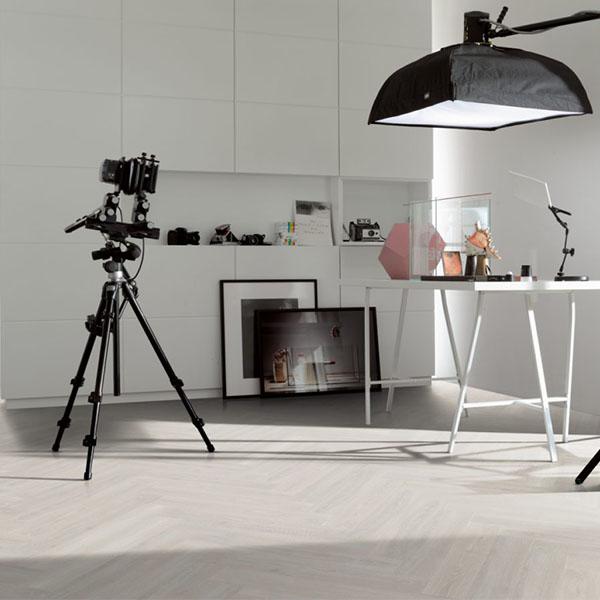 Parador Trendtime 3 HB Dub Skyline biely prírodná matná štruktúra V-drážka, 1747862, 858x143x8 mm – Obrázok 2